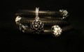 Skindarmbnd m. Charms