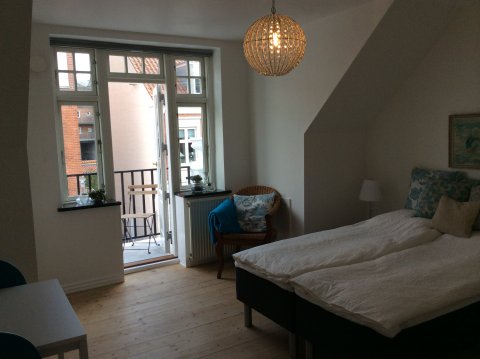 Vrelse med balkon