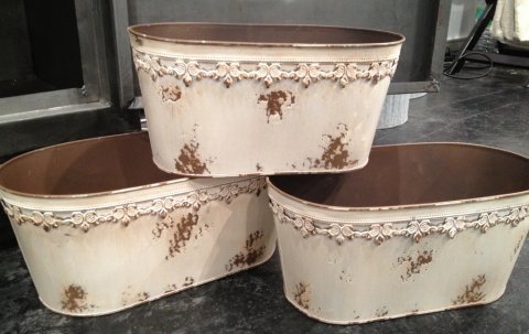 Oval pot, creme distresssed: L25 cm