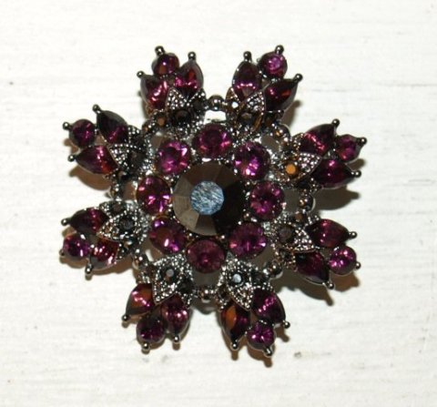 Brooch, lilac beads