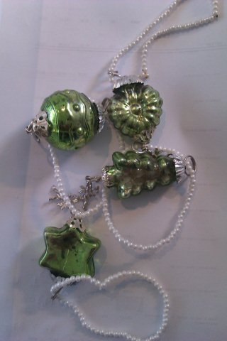 Minikugler m. engle og perle ophng/Mini glass balls w. angel pendant