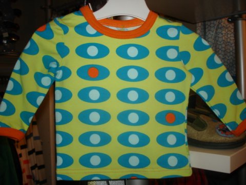 Mala t-shirt med lange rmer