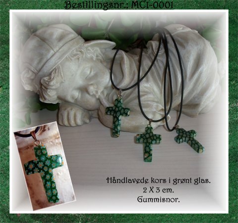 H�ndlavet glaskors - gr�nt
