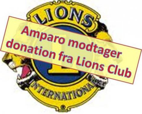 Amparo modtager donation