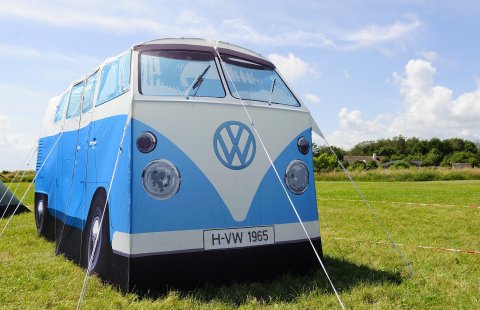 VW Telt p&aring; pladsen