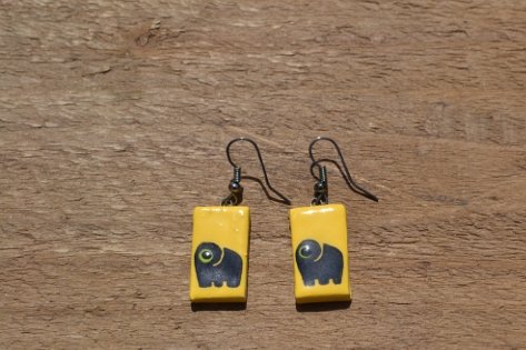 Yellow/black elephant
