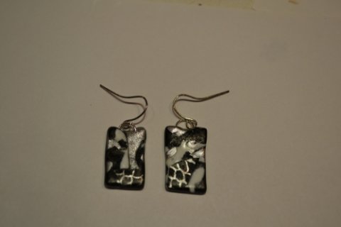 Hand crafted earrings in fp in silver, white and black