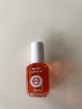 Essie negleolie