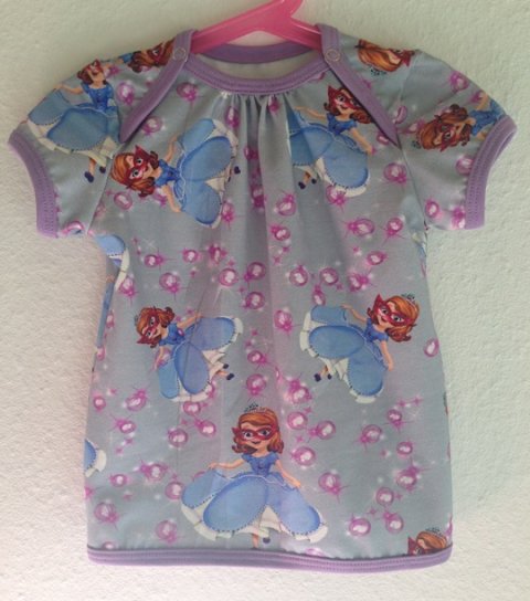 Bluse med sofia STR. 86