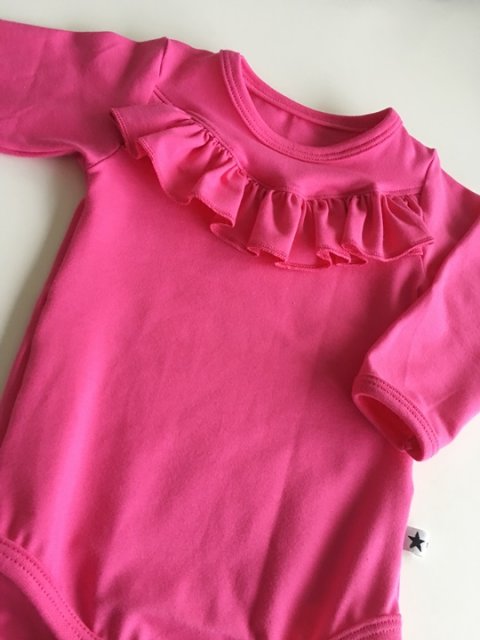 Pink body med flser