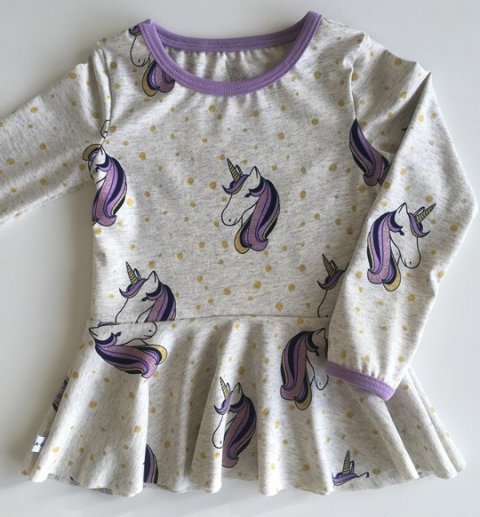 bluse med skrt og glimmer heste