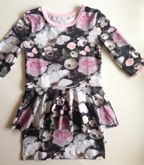 peplum kjole med blomster