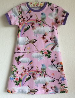 kjole med fugle