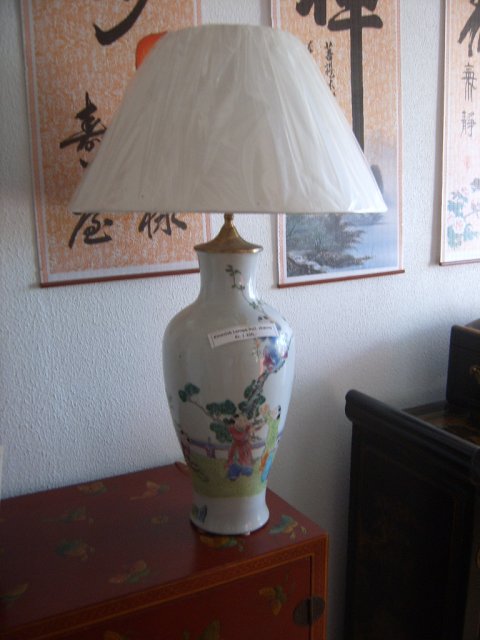 Kinesisk lampe med skrm