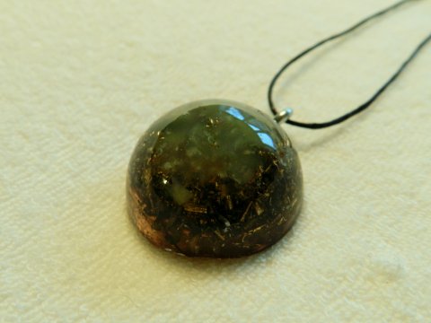 Orgonite pendant (with green moss agate)
